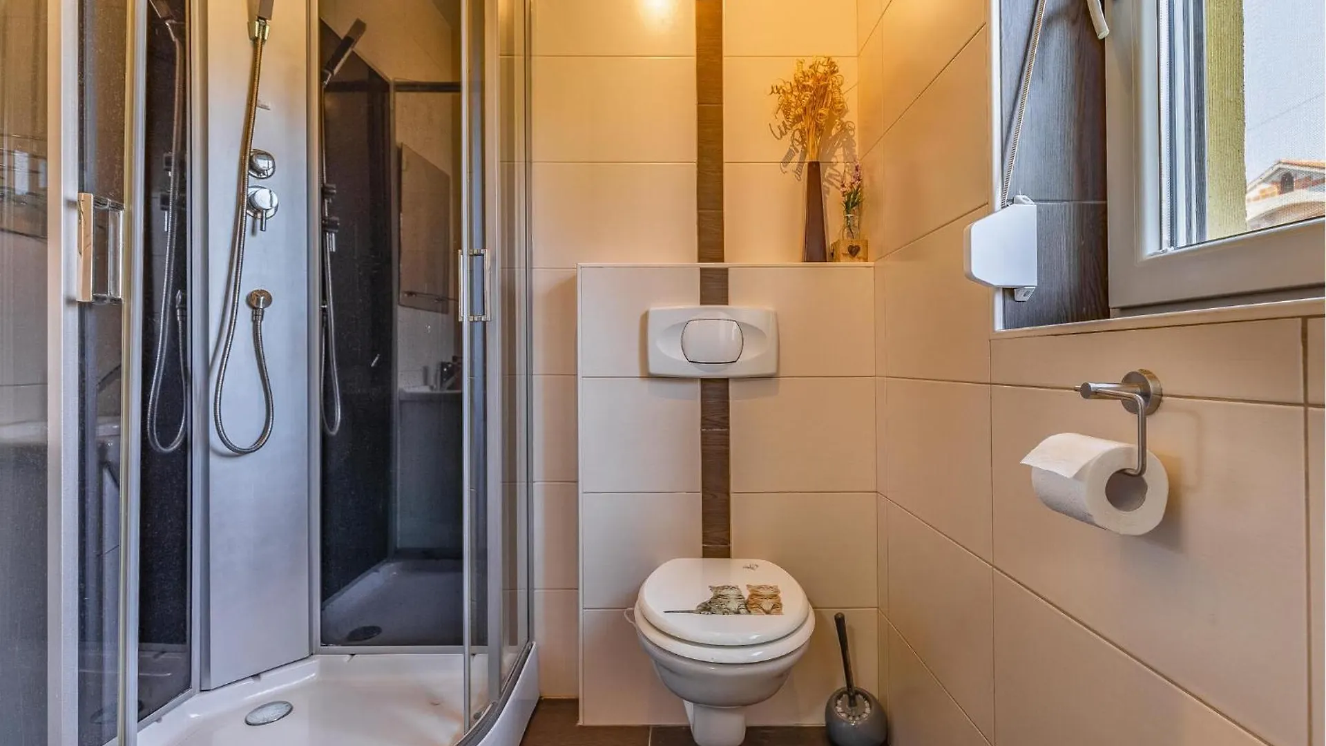 4 Bedroom Stunning Home In Labin בית נופש לאבין