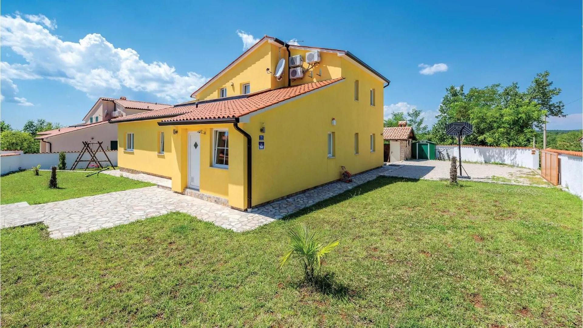 4 Bedroom Stunning Home In Labin קרואטיה